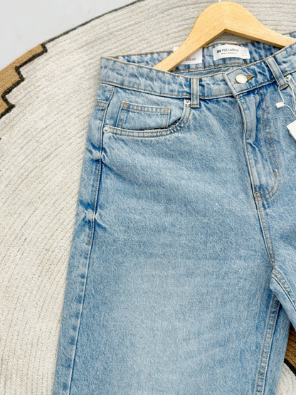 Baggy-Fit Light Wash Denim Pant