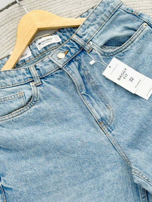 Baggy-Fit Light Wash Denim Pant